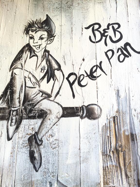 B&B Peter Pan Гарньяно Екстер'єр фото